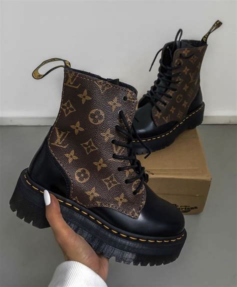 louis vuitton girls boots